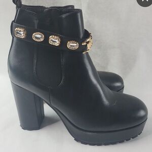 🌸. #1474.   Juicy Couture boots
